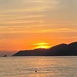 Rokkaria Holidays Апартаменти *