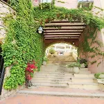 Апартаменти Rokkaria Holidays *