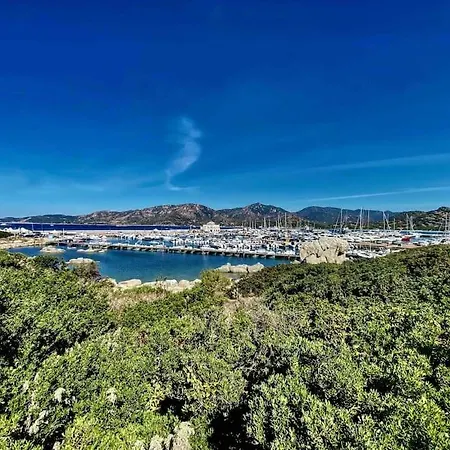 Rokkaria Holidays Apartamento *