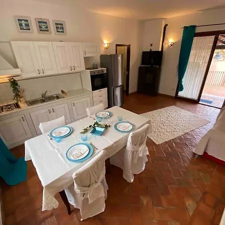 Rokkaria Holidays דירה *