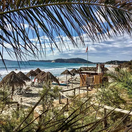 דירה Rokkaria Holidays *