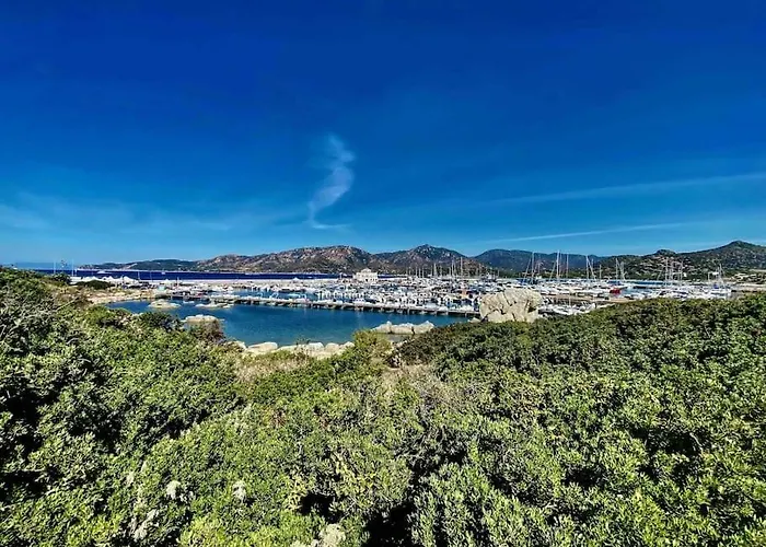 Rokkaria Holidays Апартаменти *